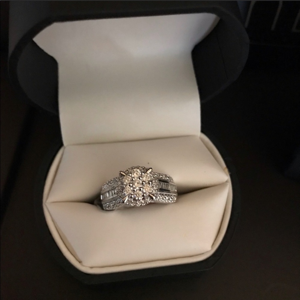 💎1ct Diamond 💍 Halo White Gold Ring